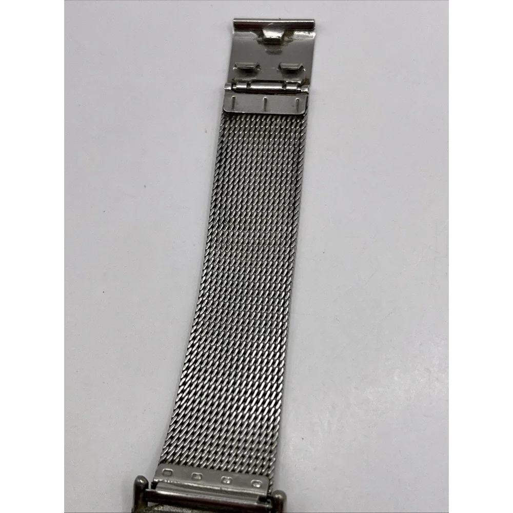 Vintage Consort Women's Quartz Watch Silver Mesh Metal Band 35mm- New Battery - Picture 7 of 9
